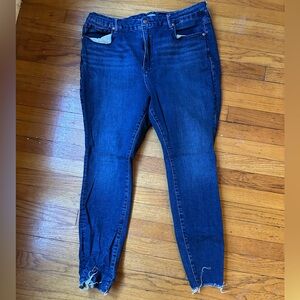 EUC Good American Good Legs Chewed Hem Ankle Skinny Jeans Size 20